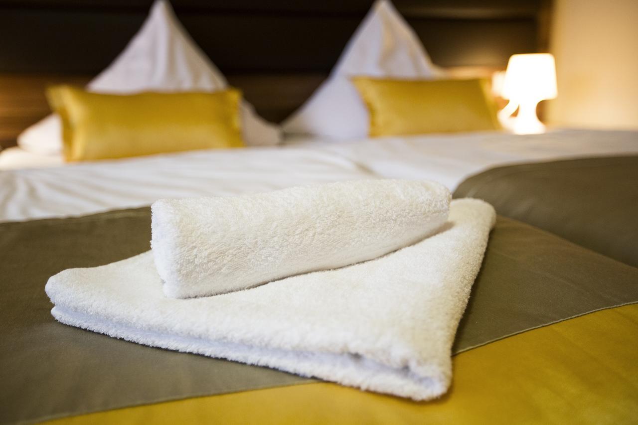 Hotel Beskidian Wegierska Gorka Room photo