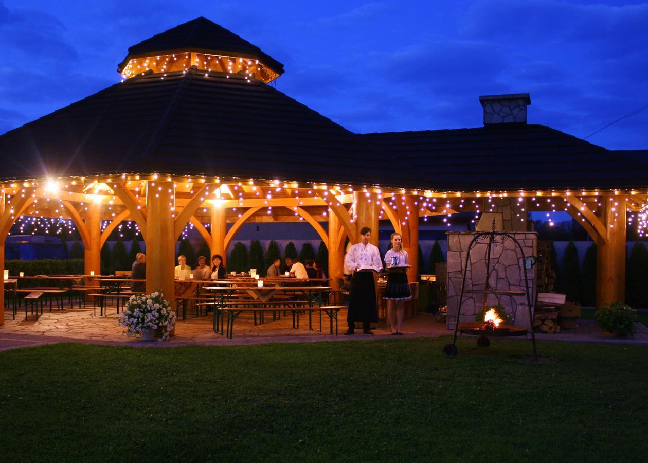 Hotel Beskidian Wegierska Gorka Exterior photo