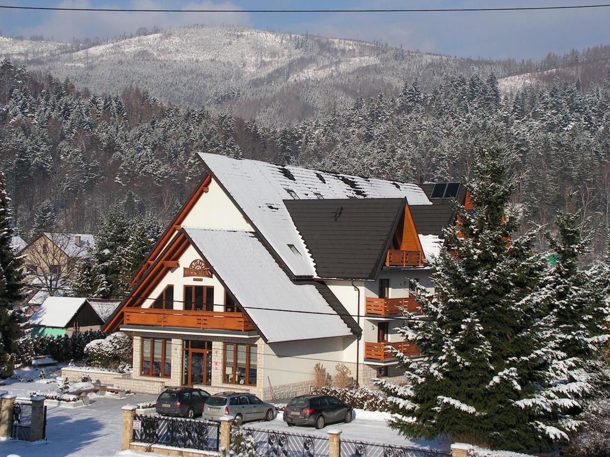Hotel Beskidian Wegierska Gorka Exterior photo